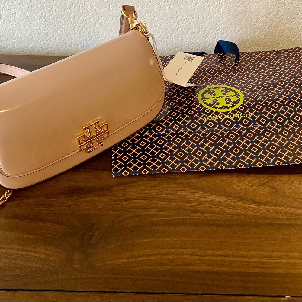 Tory Burch Patent Leather- Pink Gold Crossbody Bag with Chain Strap. With Tag. - Picture 7 of 11